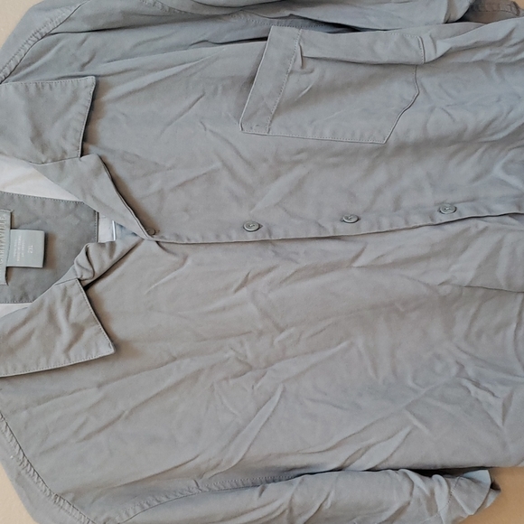 Margaritaville 5 O'clock Somewhere button up - Picture 3 of 6